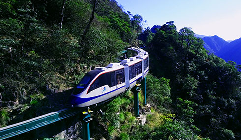 /material-alias/theme/china/img/Fillo專用(490x285)/華南(福建｜江西｜海南｜廣東)/490_285江西大覺山.jpg