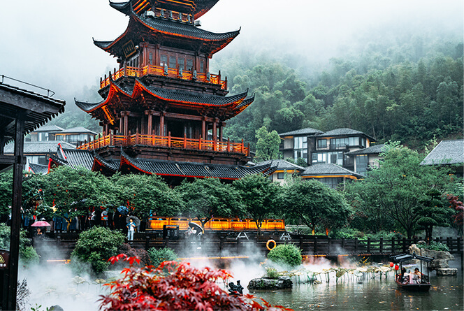 天山托木爾大峽谷
