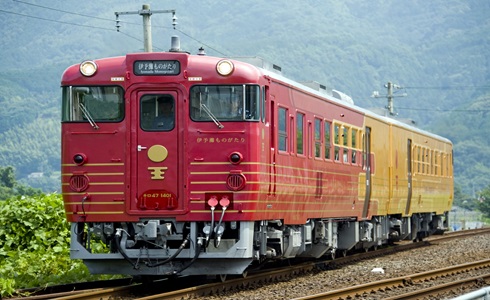 /material-alias/theme/japan/artimg/京阪神四國/伊予灘物語觀光列車.jpg