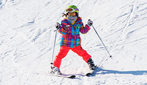 /material-alias/theme/korea/img/滑雪/490_285小女孩滑雪1.jpg