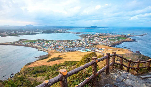 /material-alias/theme/korea/img/濟州/490_285城山日出峰100.jpg