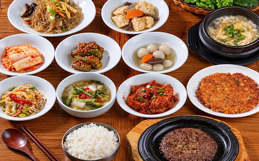 慶州豆腐鍋+鐵板炒肉+12道小菜