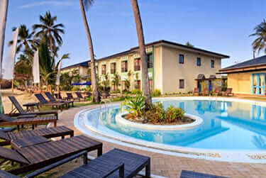 Microtel Inn & Suites<br>蜜客泰爾套房酒店<br><span style="font-weight:bold;color:#FF0400">16,900起</span>