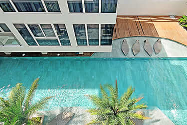 Astoria Current<br>皇柯倫特酒店<br><span style="font-weight:bold;color:#FF0400">18,900起</span>