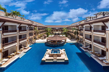 Henann Regency Beach Resort<br>麗晶渡假村<br><span style="font-weight:bold;color:#FF0400">18,900起</span>