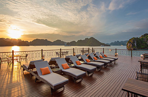 春節清艙，兩人省萬｜高雄越航～北越下龍灣奢華遊輪五日